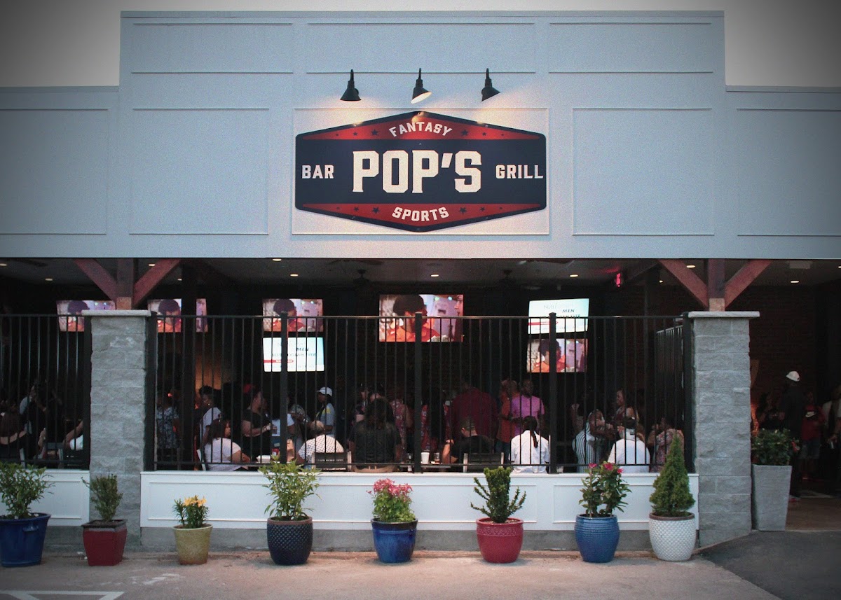 Pop's Bar And Grill